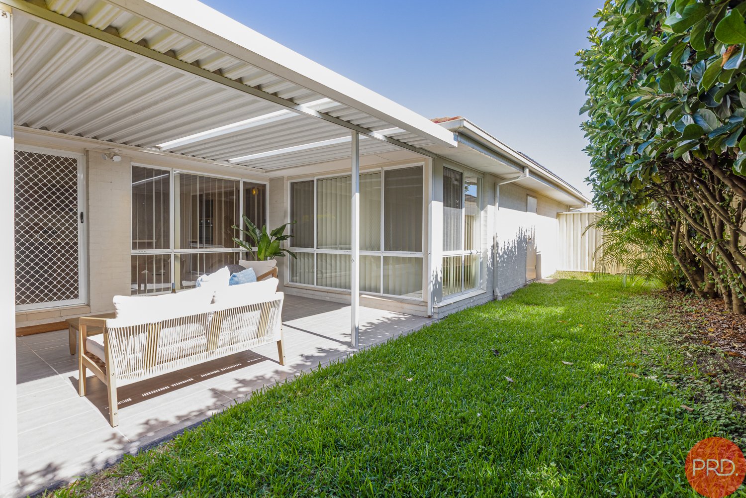 62 Golden Wattle Crescent THORNTON 34