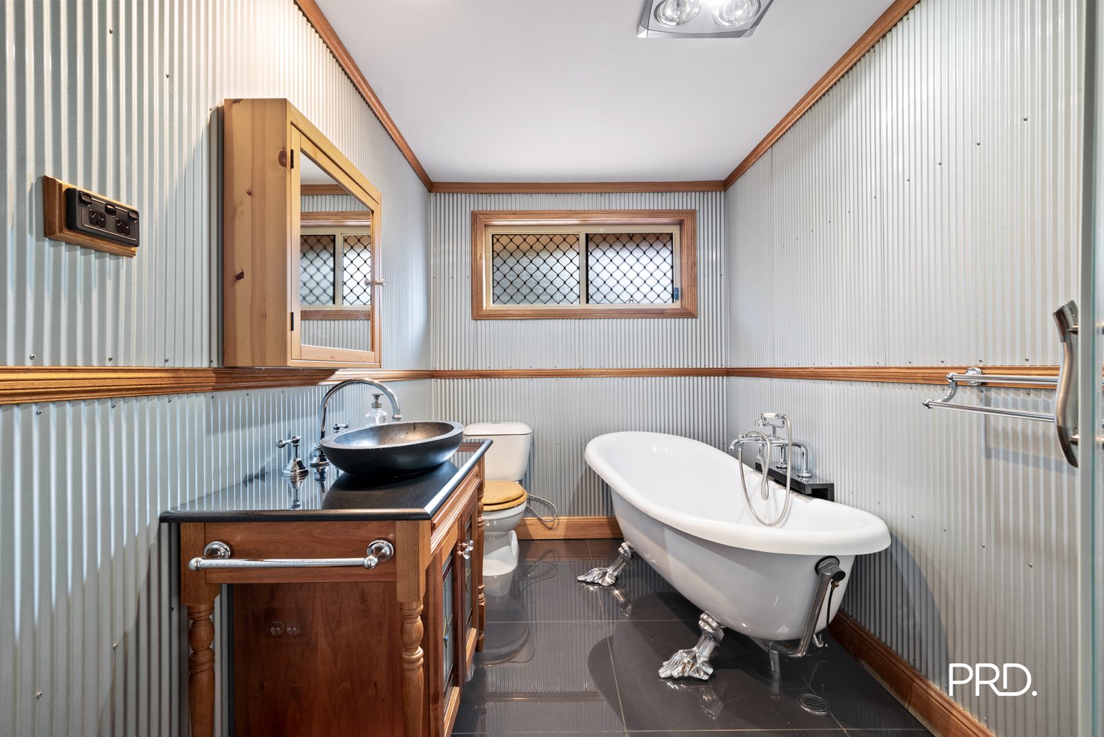 62 Grange Crescent CAMBRIDGE GARDENS 9