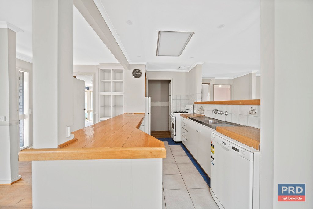 62 Happy Valley Road LONG GULLY 3