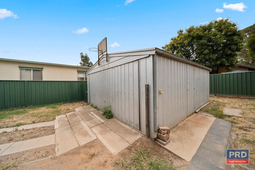 62 Happy Valley Road LONG GULLY 10