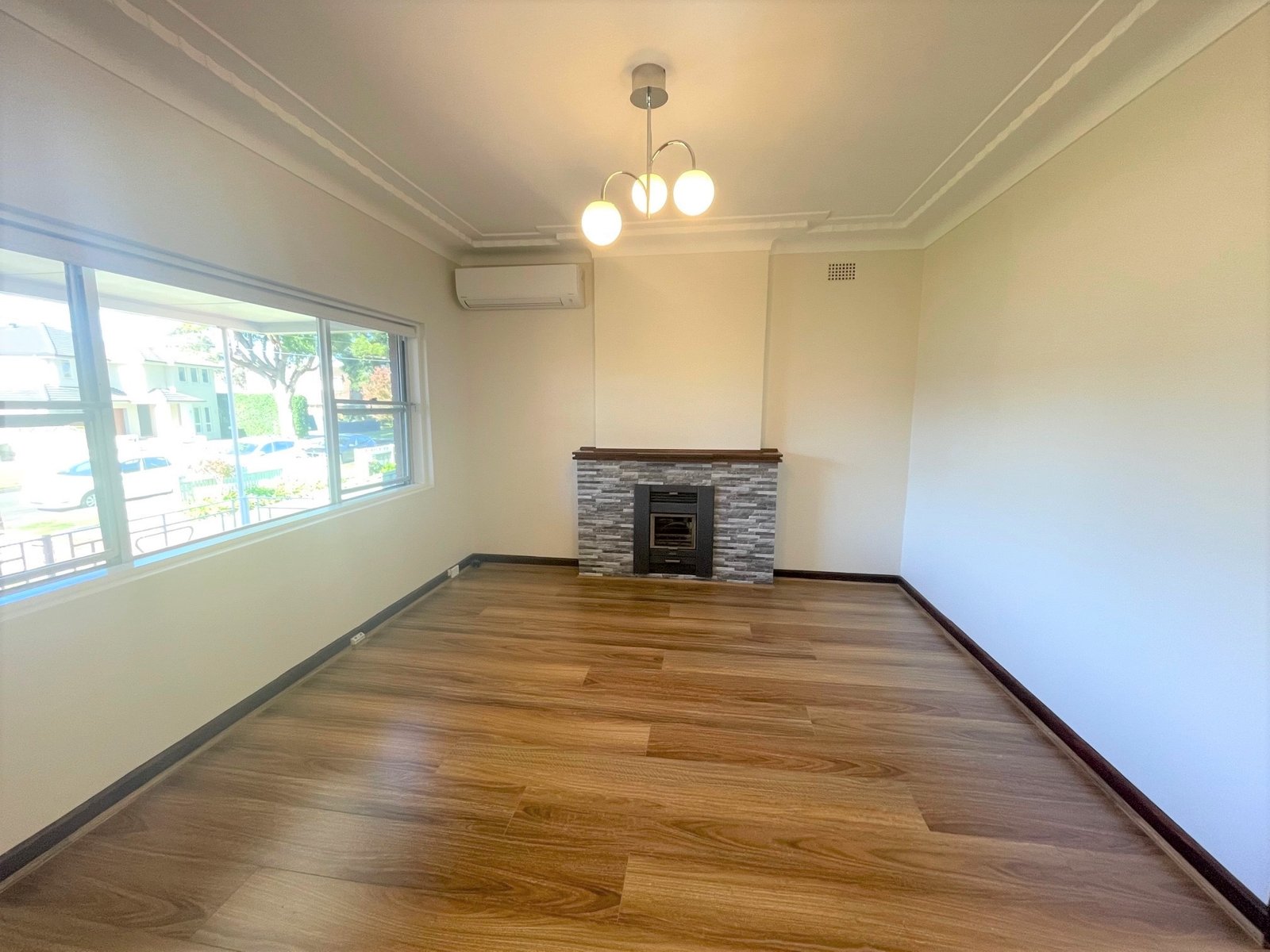 62 Harslett Crescent BEVERLEY PARK 3