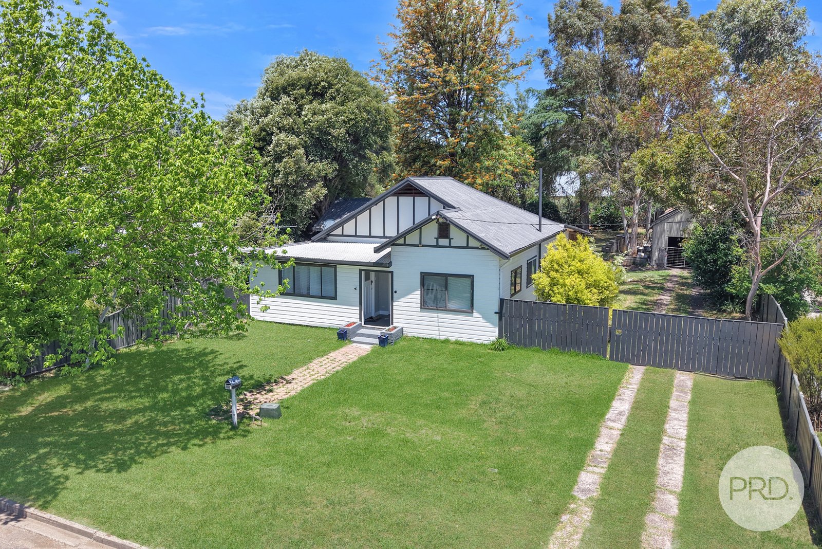 62 Henry Street QUIRINDI 2