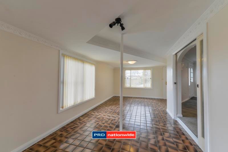 62 Hillvue Road TAMWORTH 5