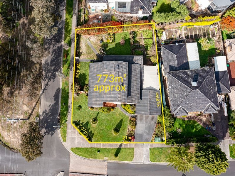 Real Estate and Property in 62 Huntingfield Drive, Doncaster East, VIC