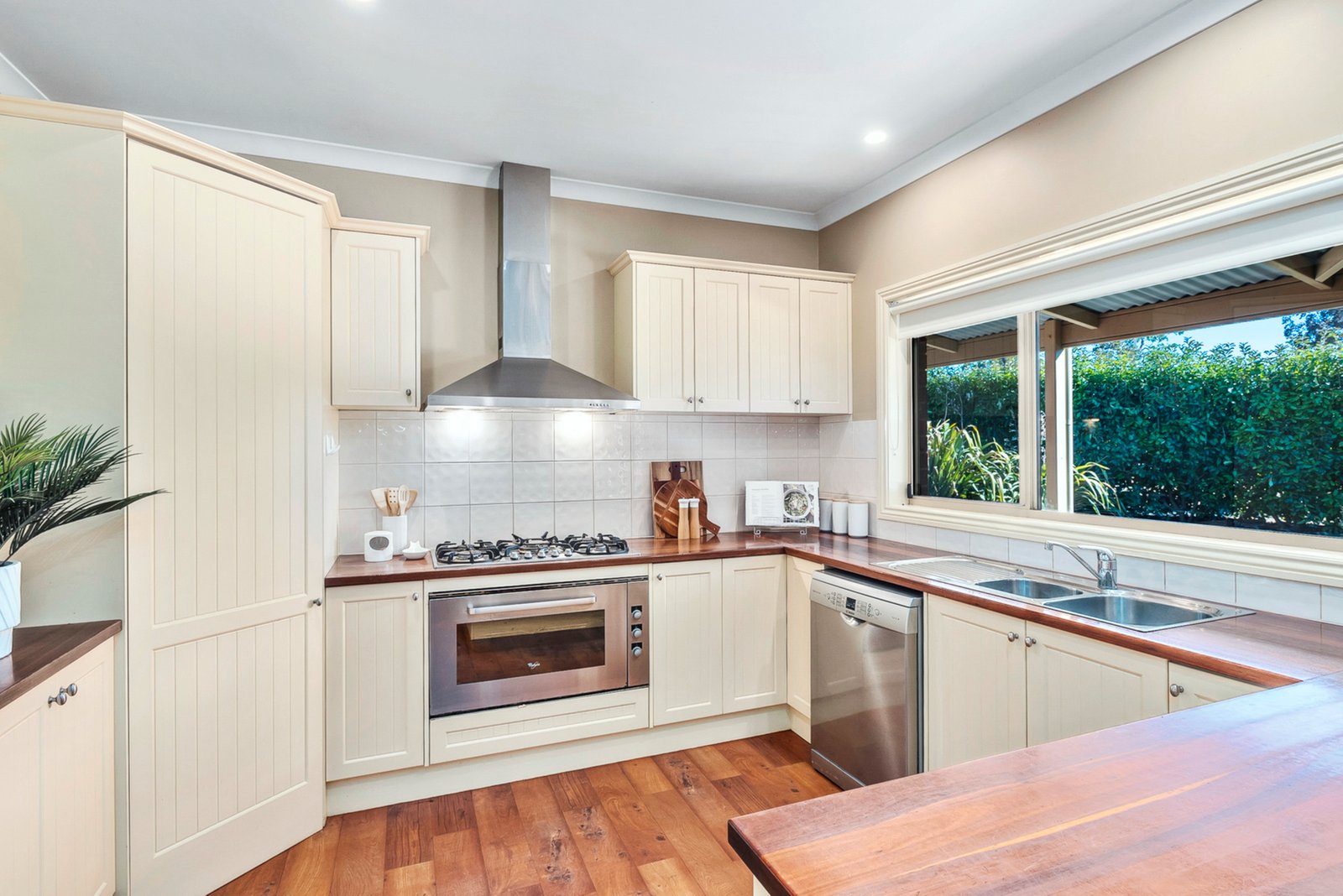 Real Estate and Property in 62 Kyneton-Springhill Road, Kyneton, VIC