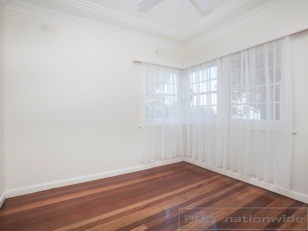 62 Lindesay Street EAST MAITLAND 13