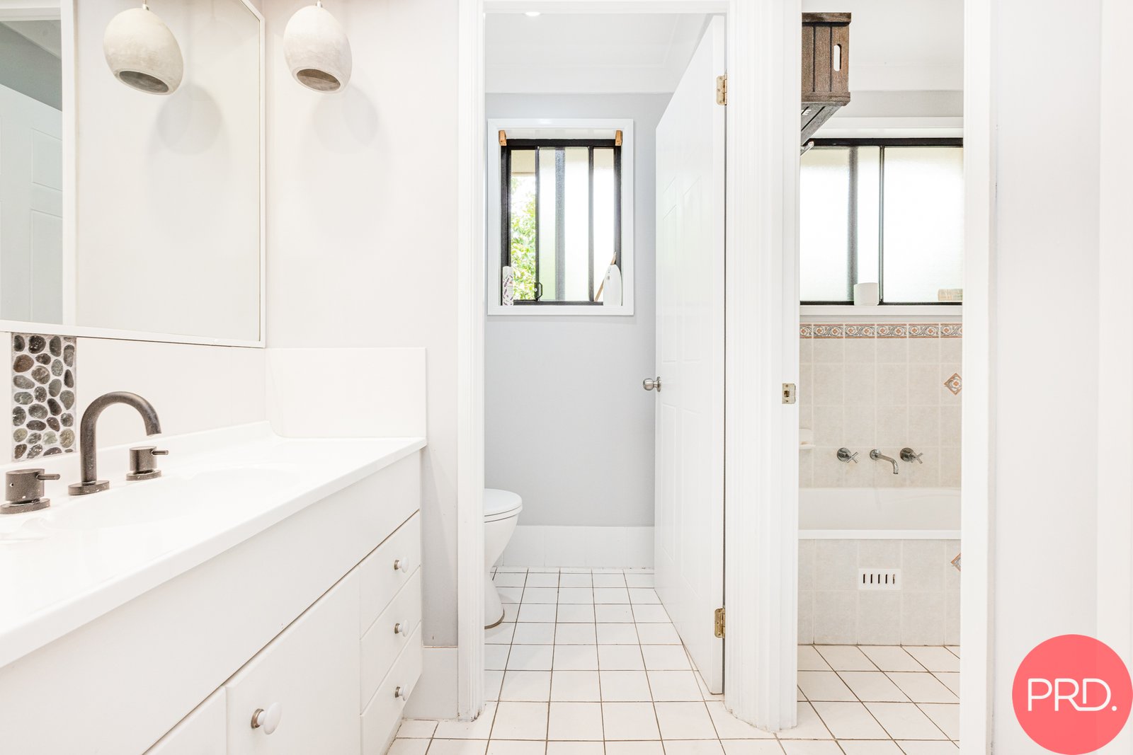 62 Lord Howe Drive ASHTONFIELD 28