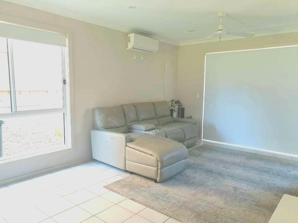 62 Mellish Parade GLENFIELD 4