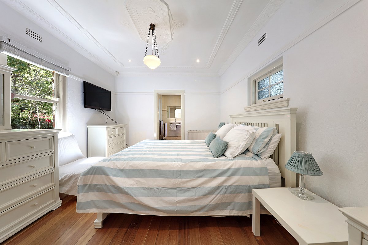 Gallery: 62 Milton Parade