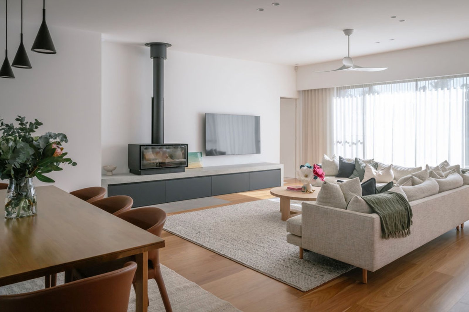 Gallery: 62 Parklands Avenue