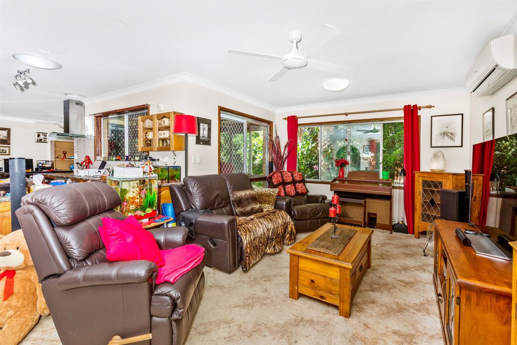 62 Poinciana Avenue BOGANGAR 4