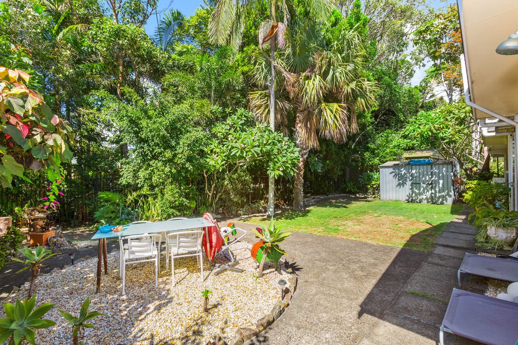 62 Poinciana Avenue BOGANGAR 9