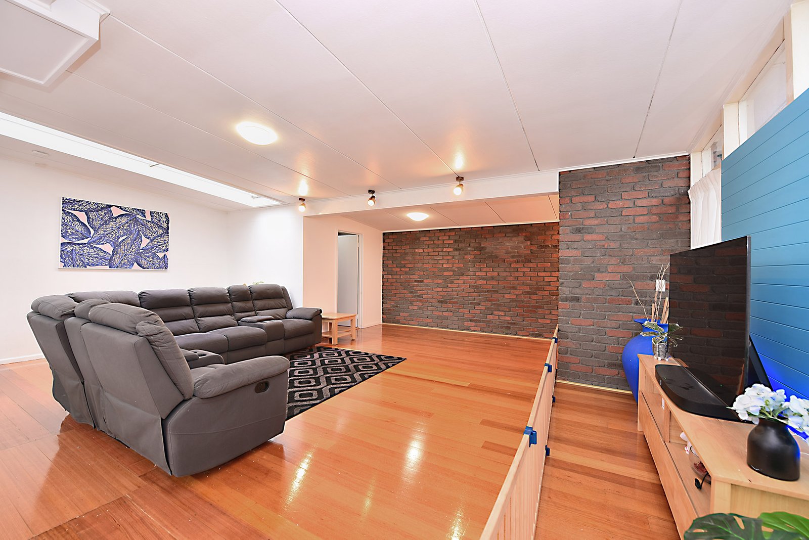 Gallery: 62 Rhoda Street