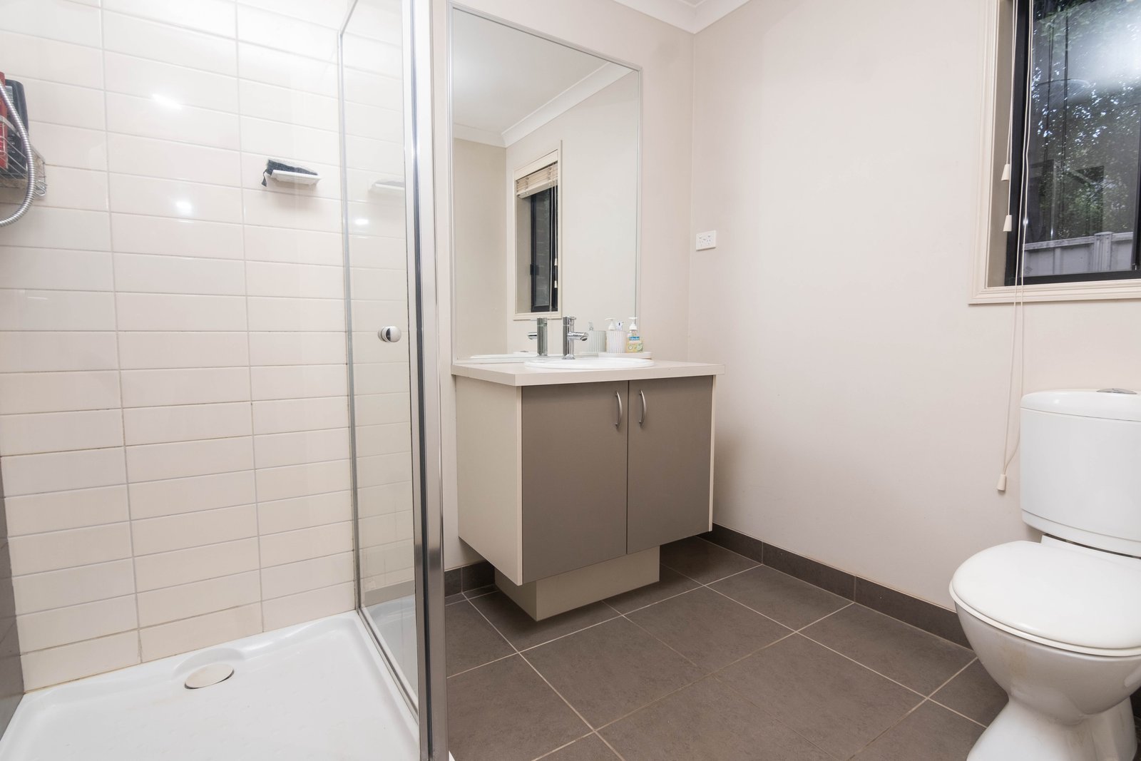 62 Riverview Drive KIALLA 8