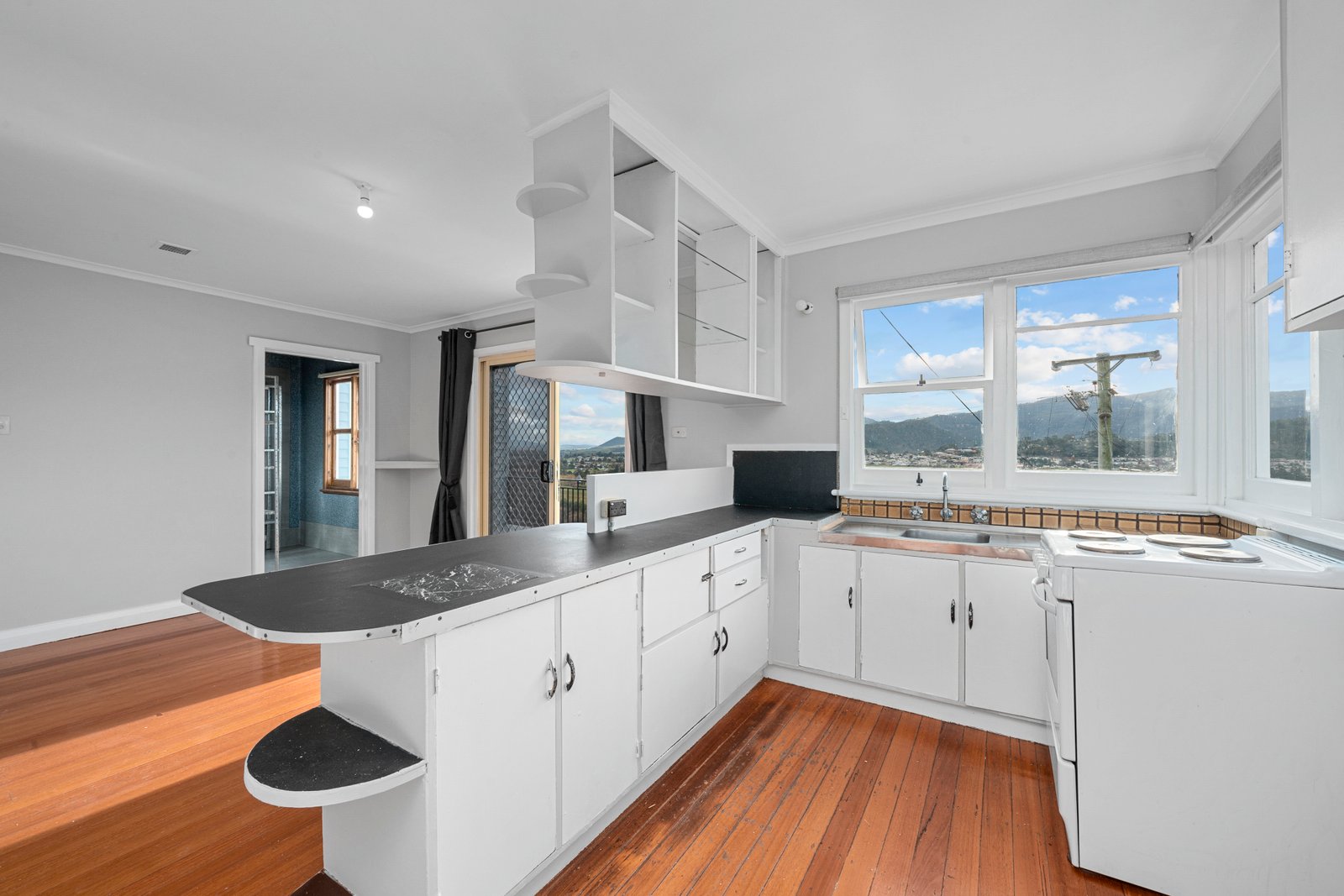 62 Sharland Avenue NEW NORFOLK 2