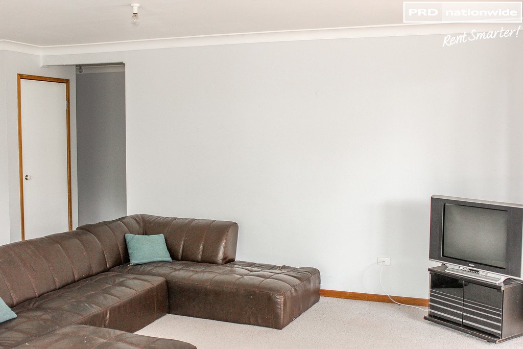 62 Simkin Crescent WAGGA WAGGA 5