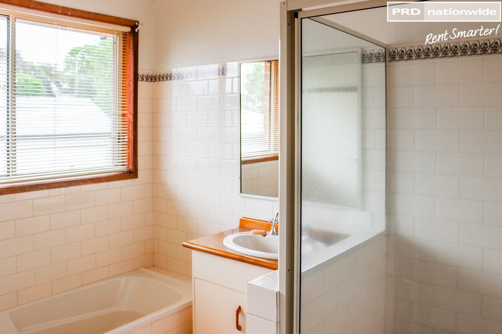 62 Simkin Crescent WAGGA WAGGA 7