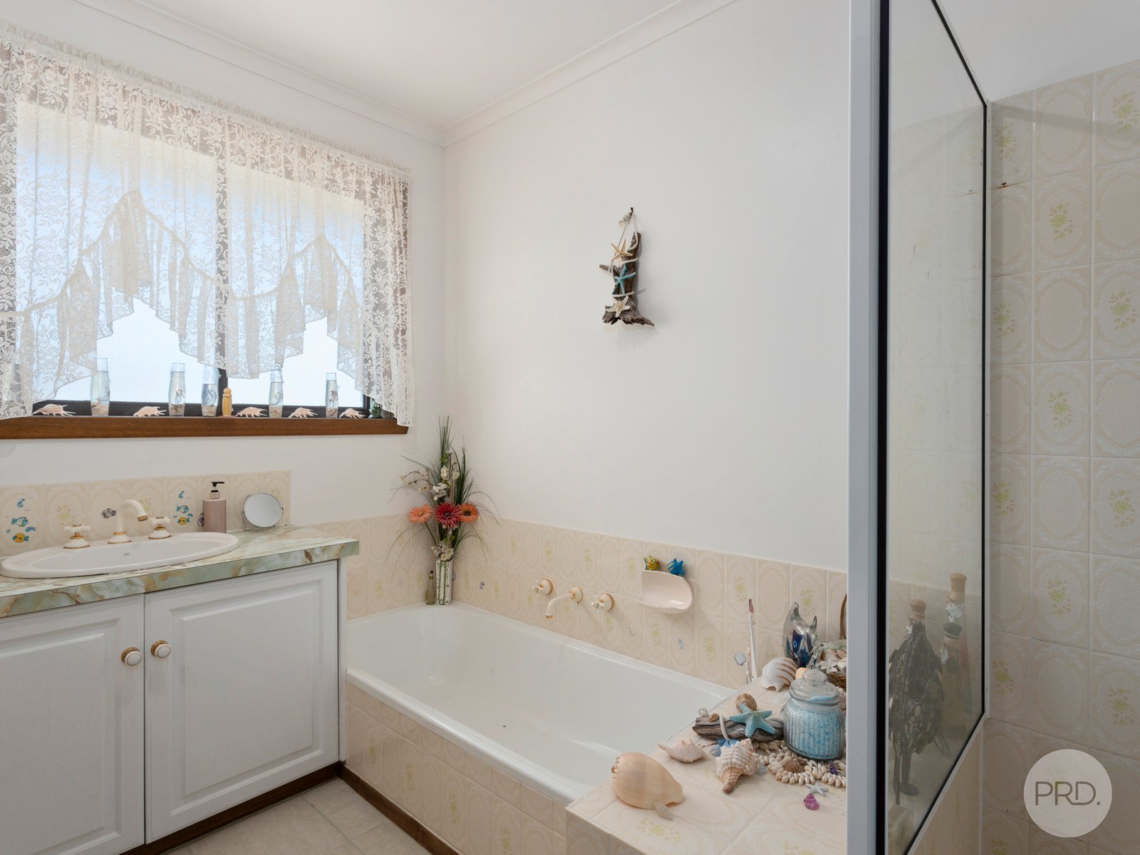 62 St Helens Street LINDISFARNE 17