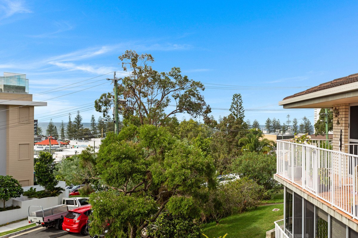 6/2 Stanley Street BURLEIGH HEADS 6
