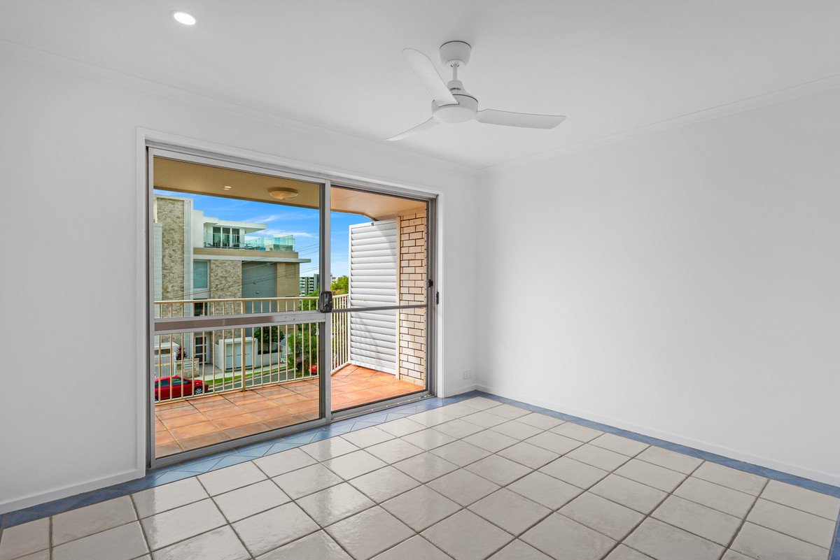 6/2 Stanley Street BURLEIGH HEADS 11