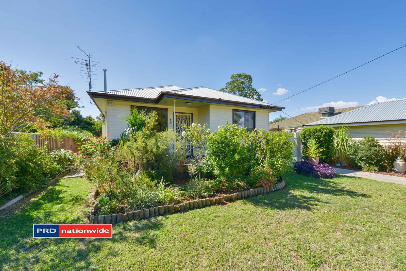 62 Susanne Street TAMWORTH 17