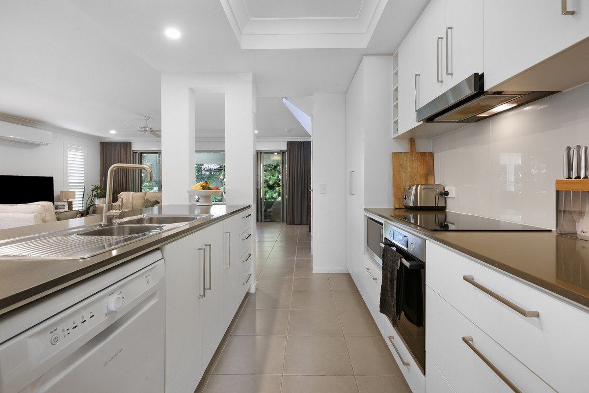 62 Venice Street Burleigh Waters 5