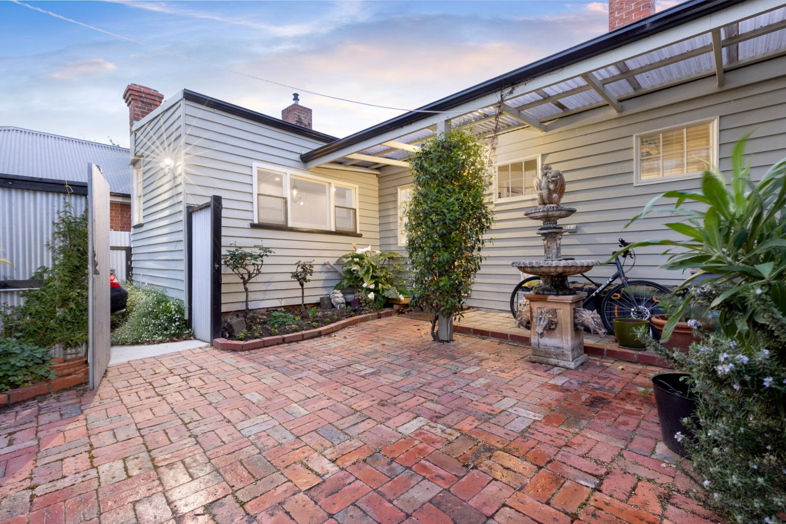 62 Victoria Street, Ballarat East VIC 3350 Buxton 2024