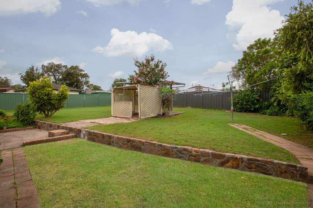 62 Waterbush Crescent WOODBERRY 17