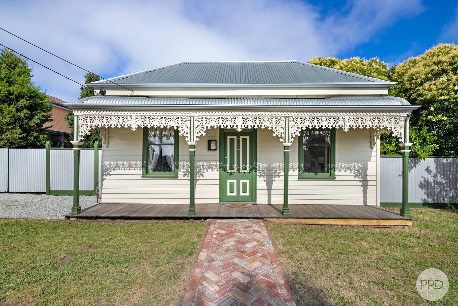 62 Yarrowee Street SEBASTOPOL 1