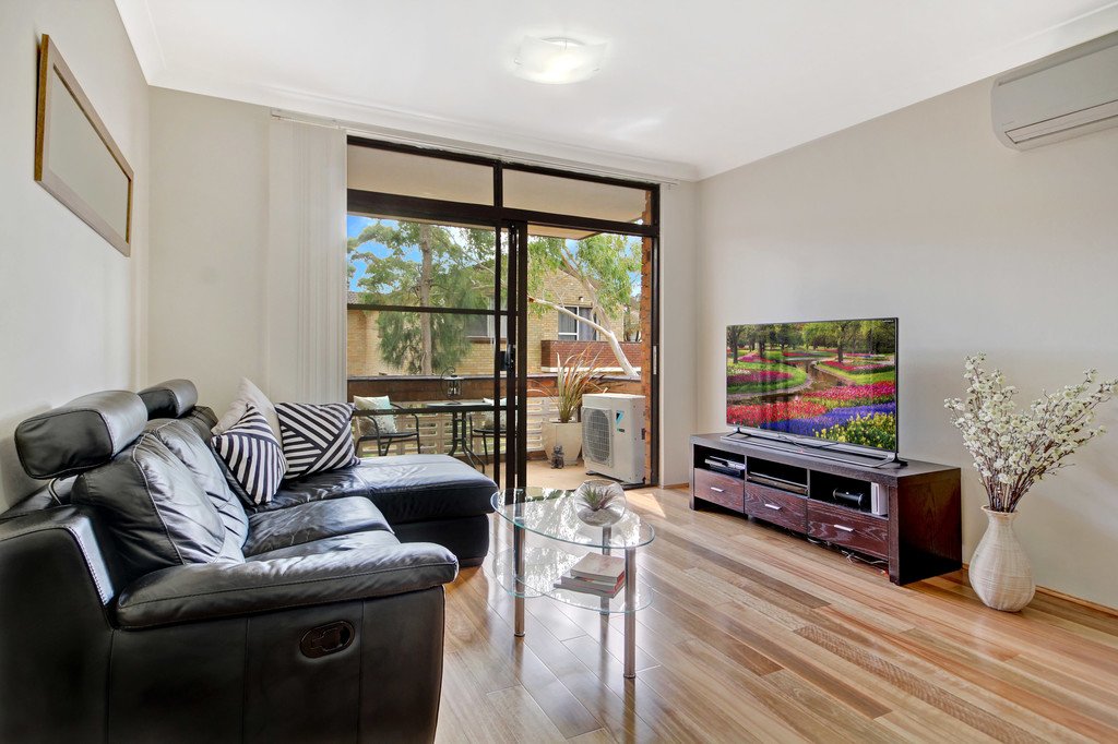 6/20-24 Martin Place MORTDALE 2