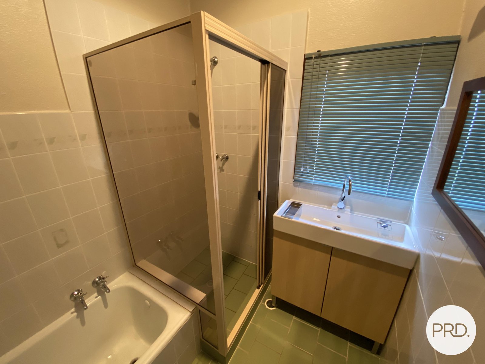 620 Lindsay Avenue ALBURY 11