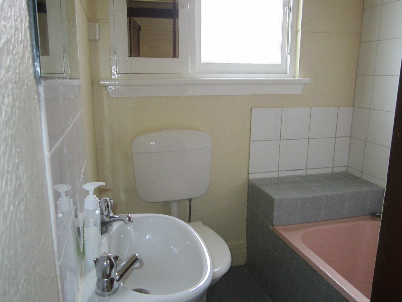 Gallery: 620 North Road