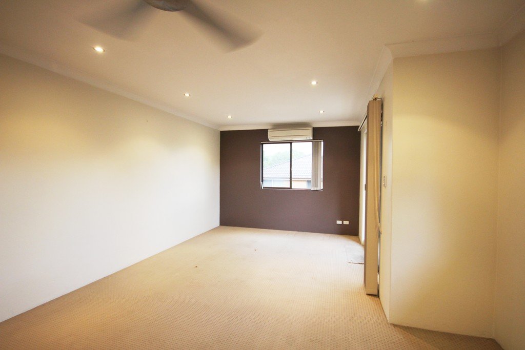 6/20 Oxford Street MORTDALE 3