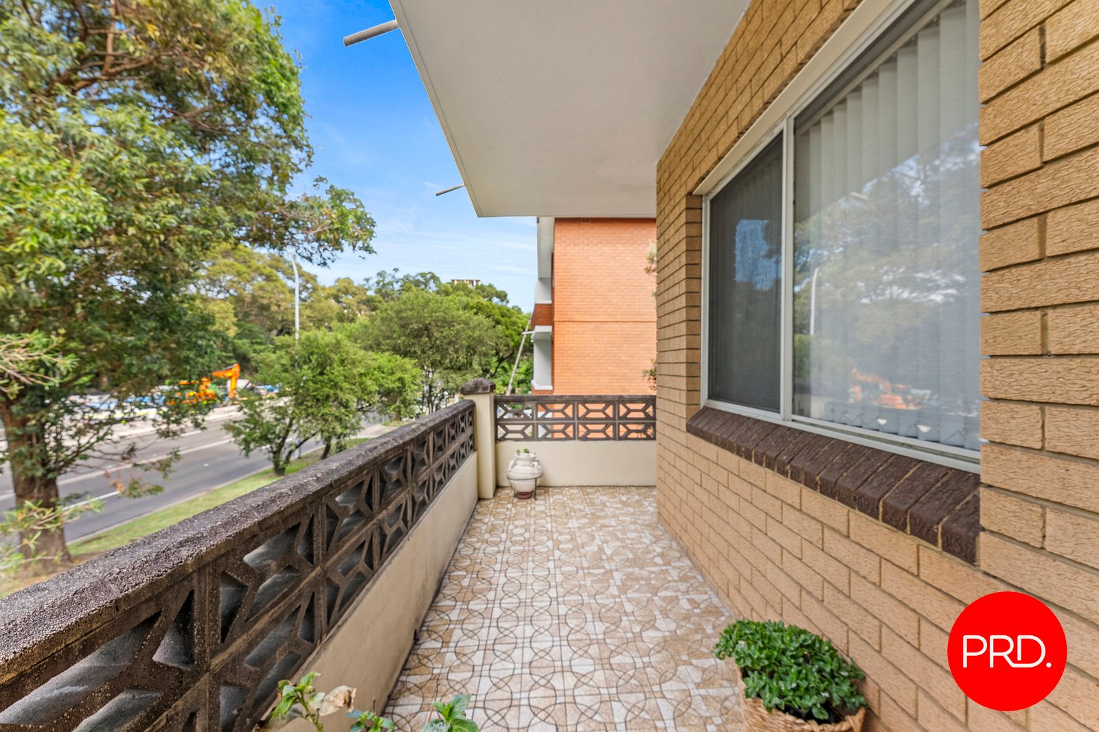 6/20 President Avenue KOGARAH 8