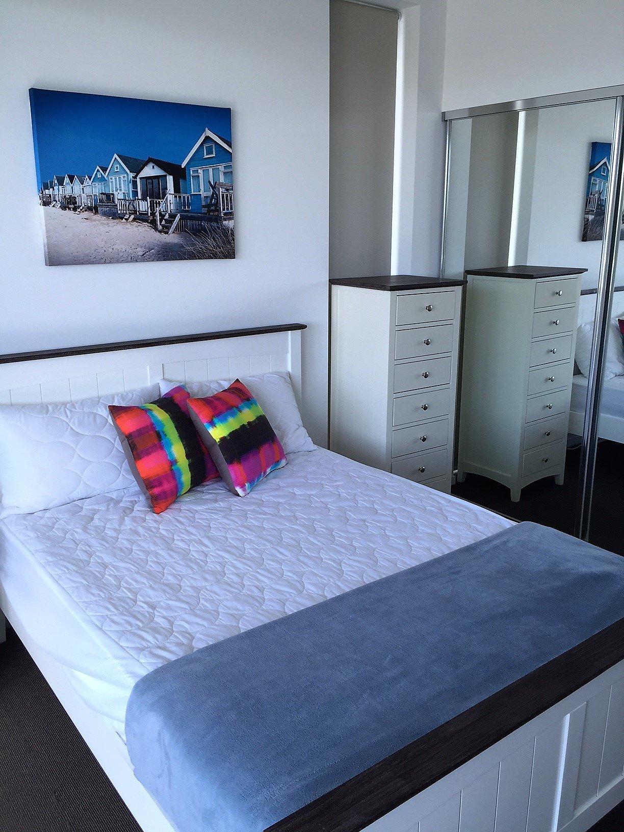 620/19 Imperial Parade LABRADOR 2