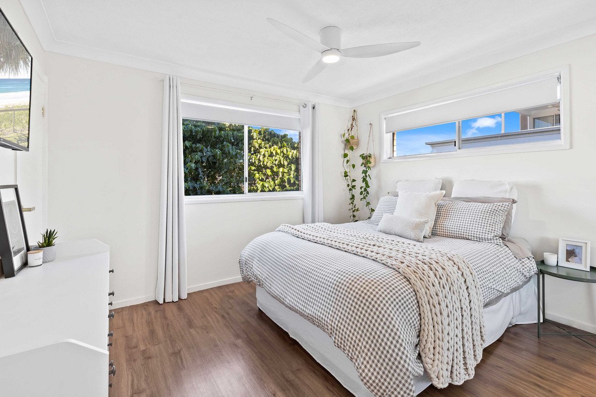 6/2032 Gold Coast Highway Miami 8