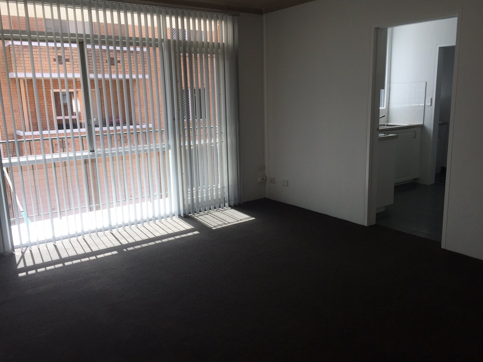 6/209 Derby Street PENRITH 9