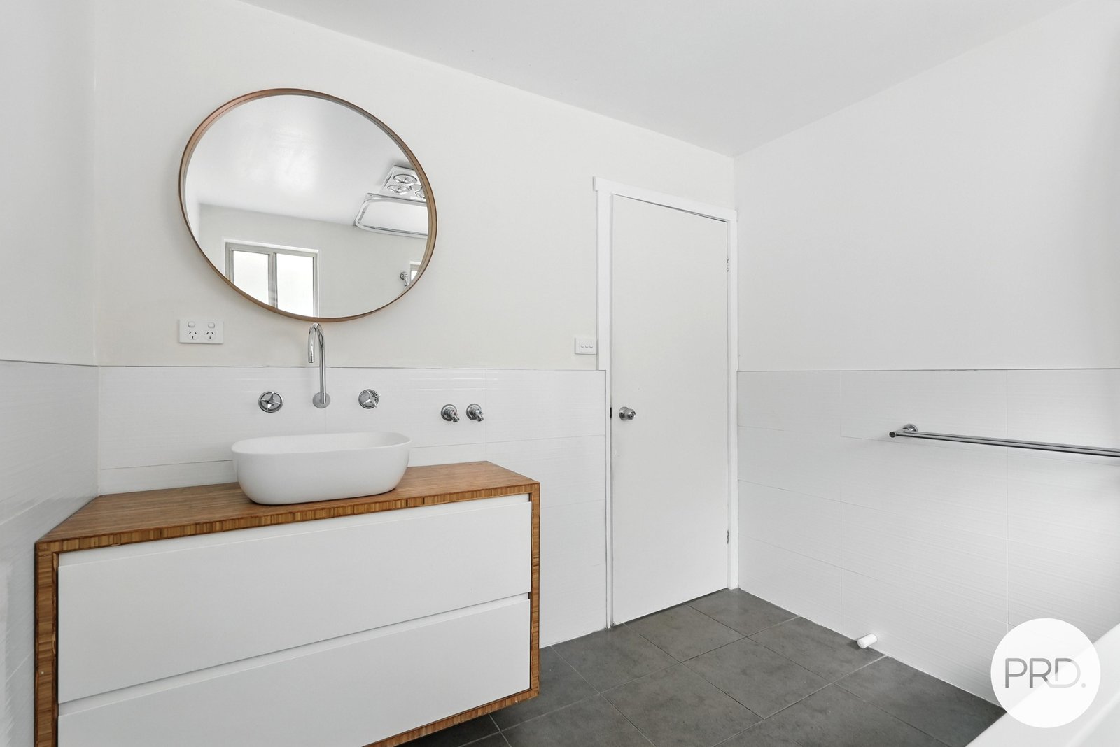 6/20A Bimburra Road GLENORCHY 10