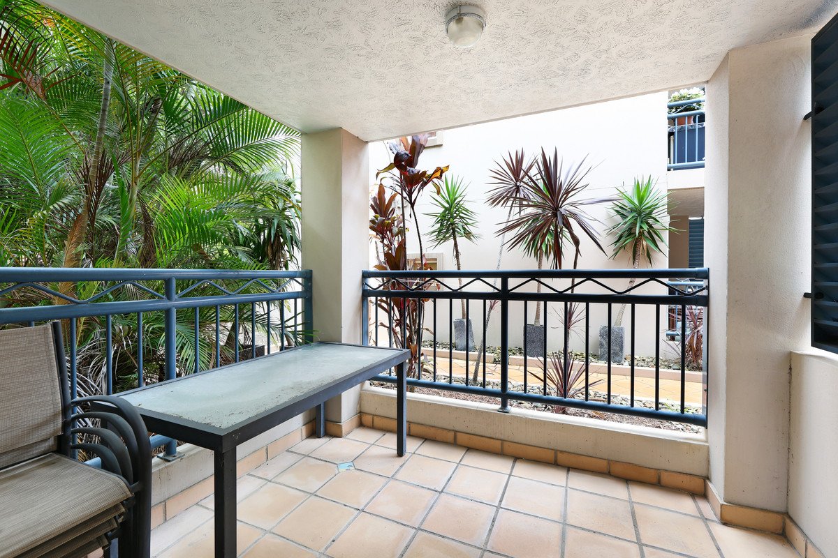 6/21 Peerless Avenue Mermaid Beach 6