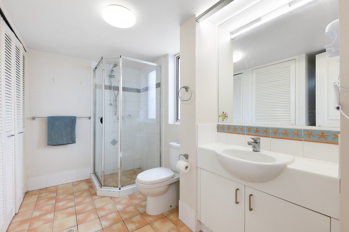 6/21 Peerless Avenue Mermaid Beach 9