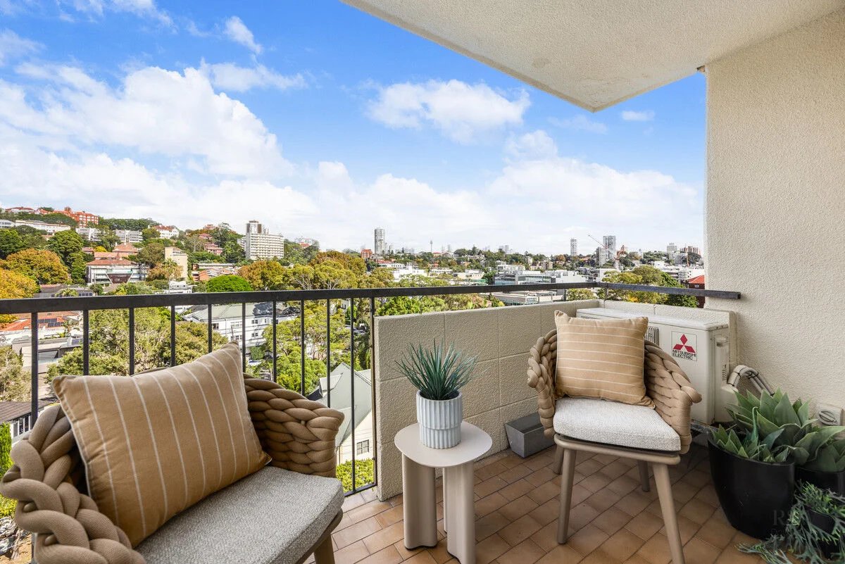 62/14 Leura Road DOUBLE BAY 2