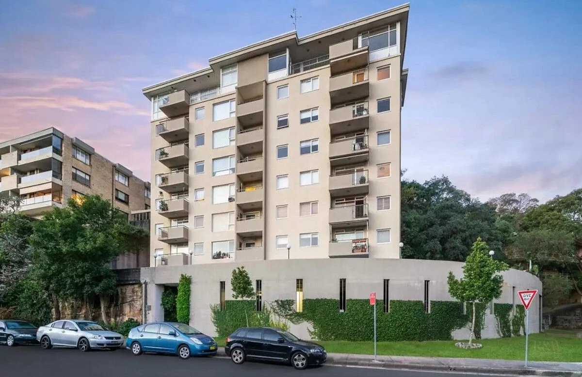 62/14 Leura Road DOUBLE BAY 11