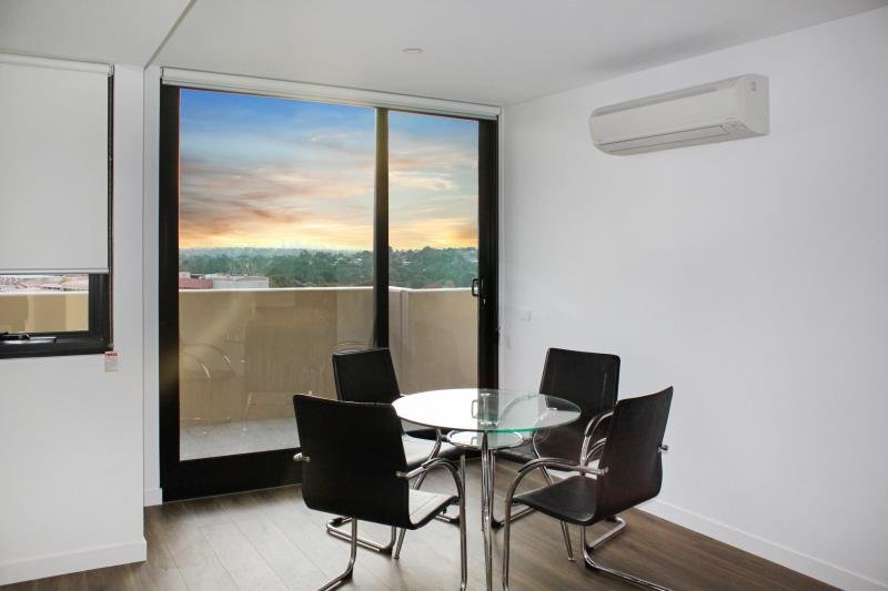 Gallery: 621/70 Batesford Road