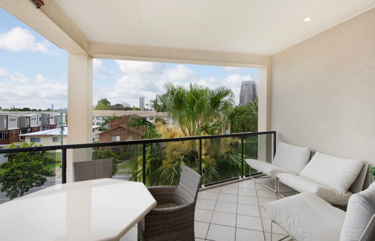 6/22 Burleigh Street Burleigh Heads 12