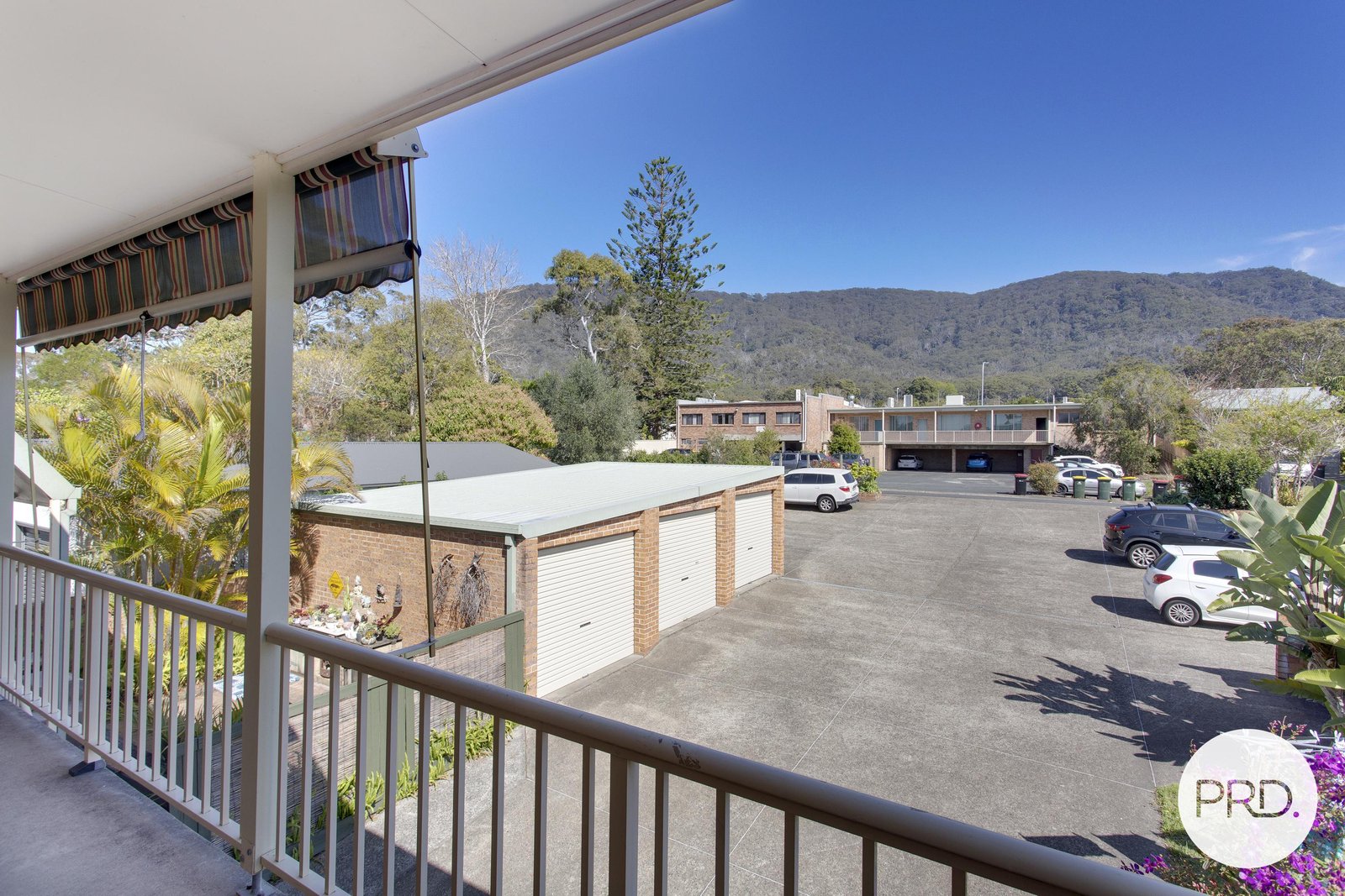 6/22 Lake Street LAURIETON 4