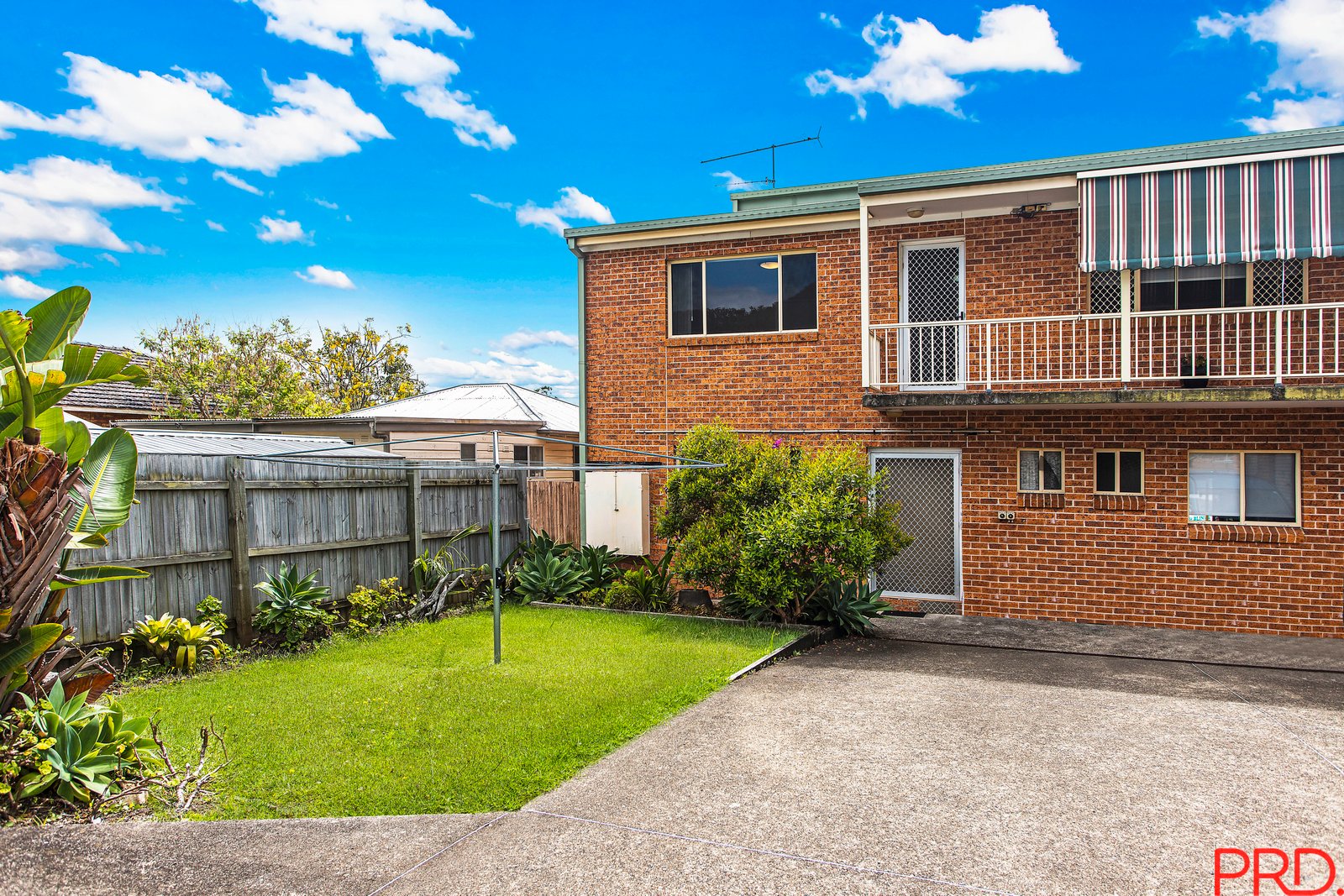 6/22 Lake Street LAURIETON 9