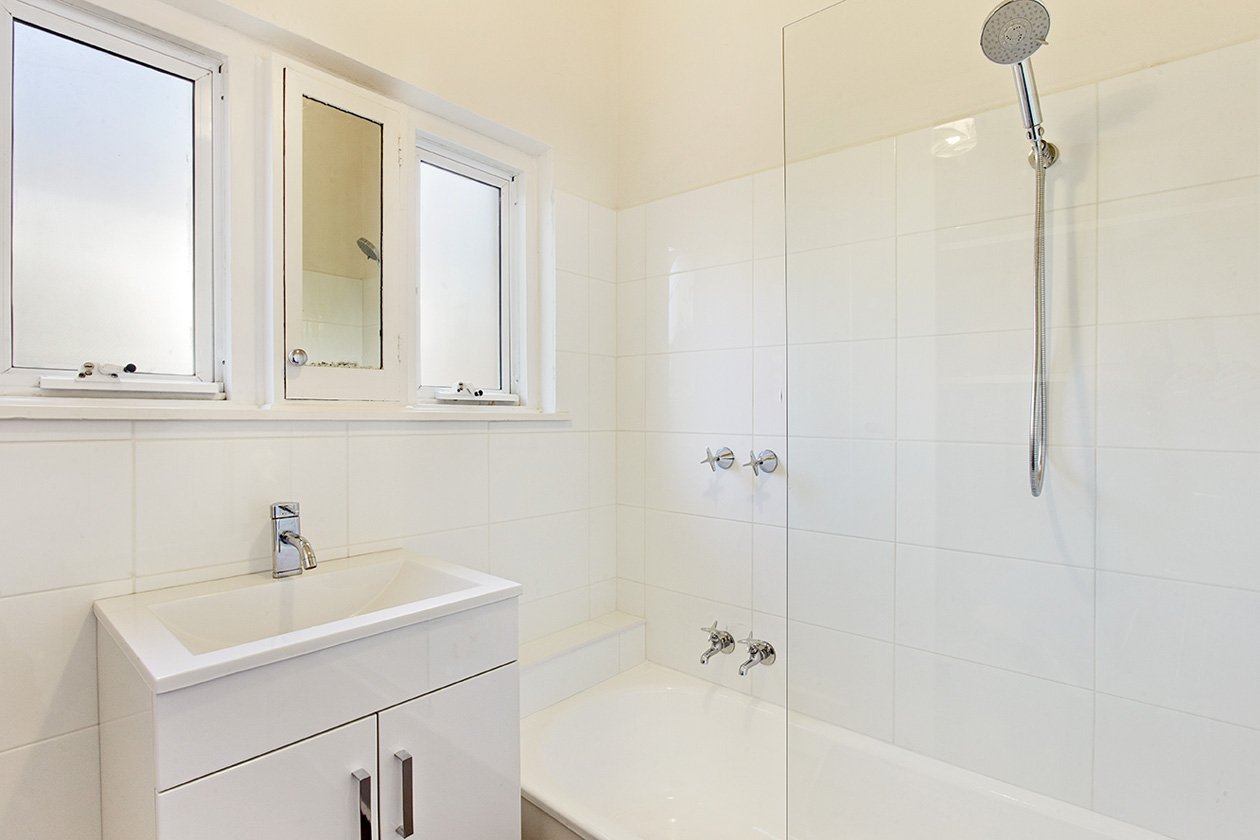 Real Estate and Property in 622 Murray Road, Preston, VIC