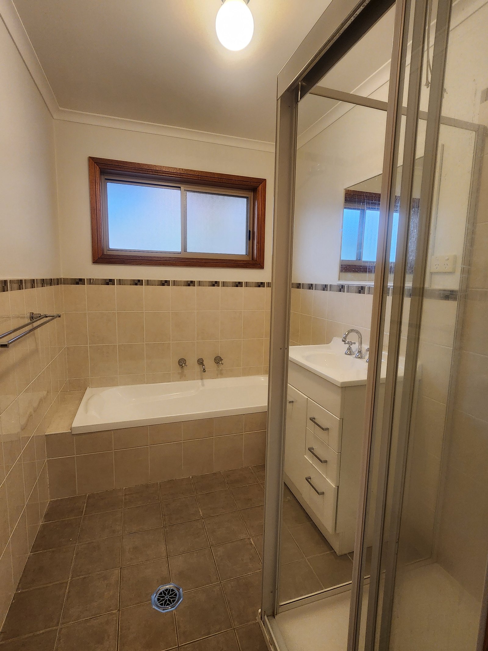 6/227 Wynyard Street TUMUT 6