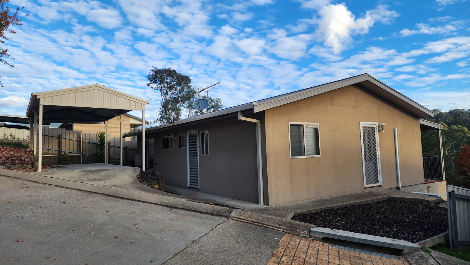 6/227 Wynyard Street TUMUT 12