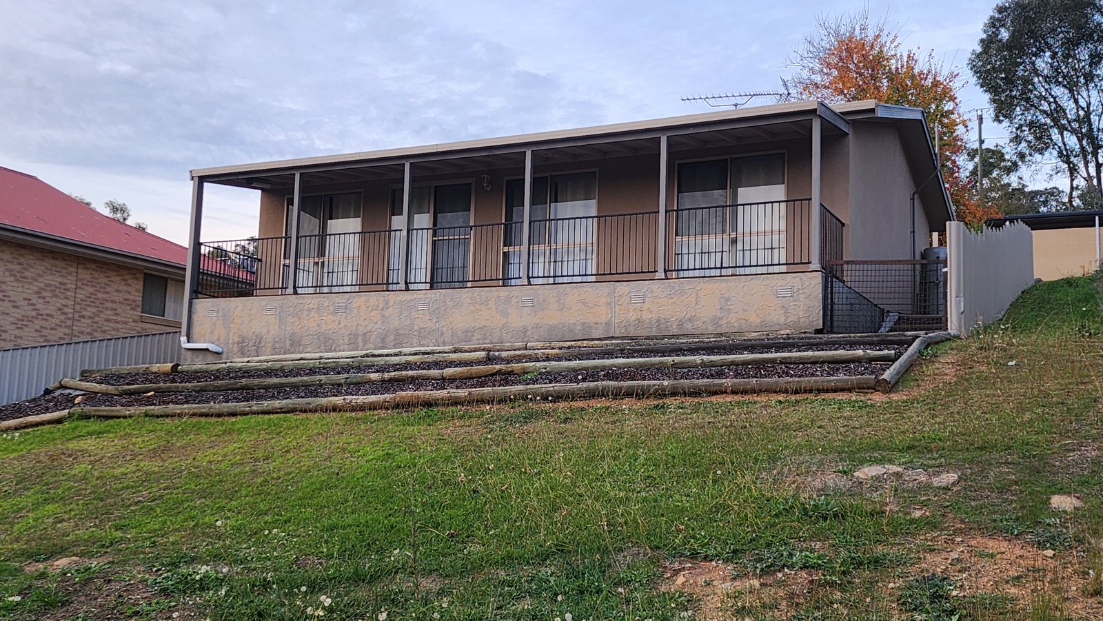 6/227 Wynyard Street TUMUT 13